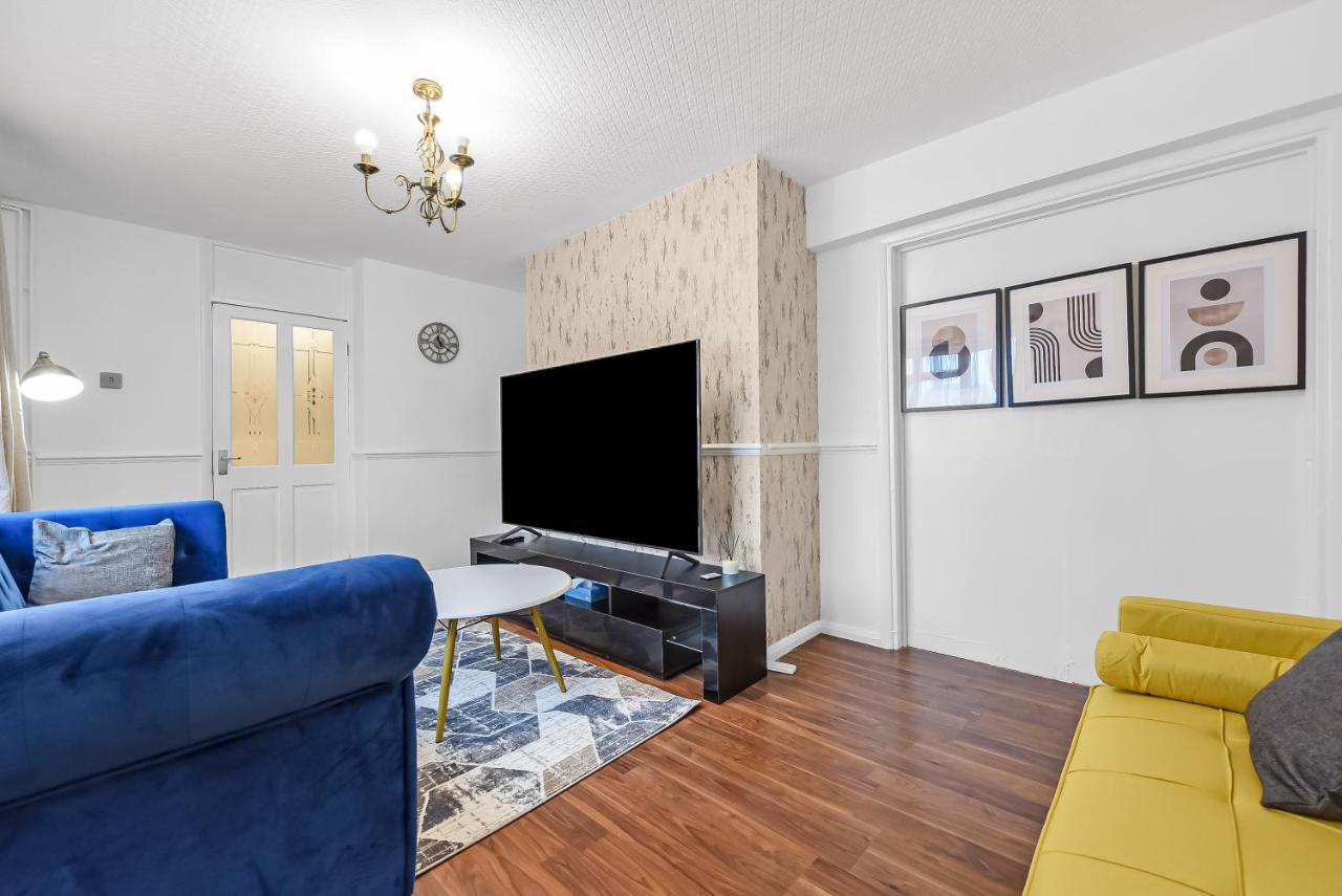 Stylish Excel 3 Bedroom Flat ロンドン エクステリア 写真