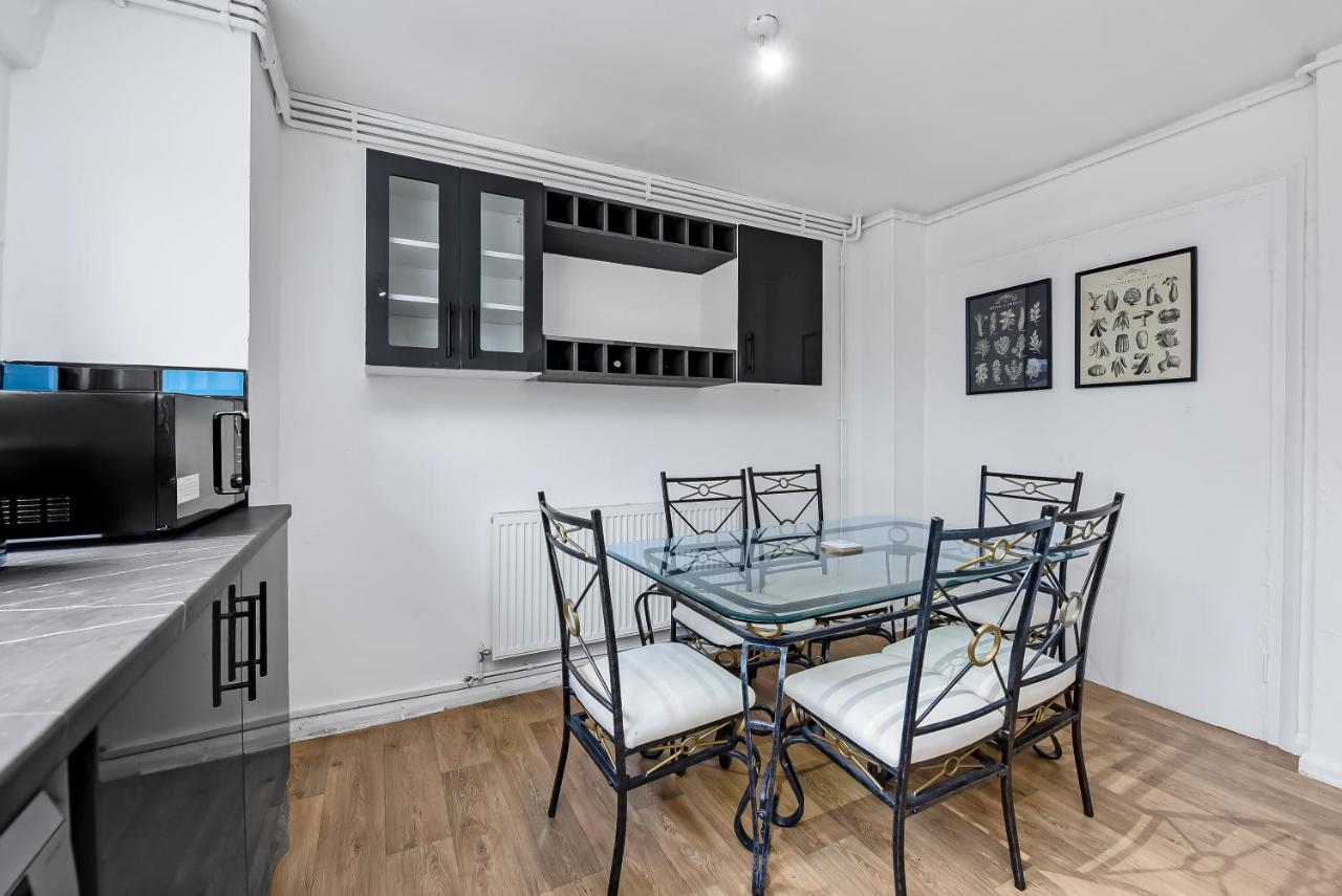 Stylish Excel 3 Bedroom Flat ロンドン エクステリア 写真